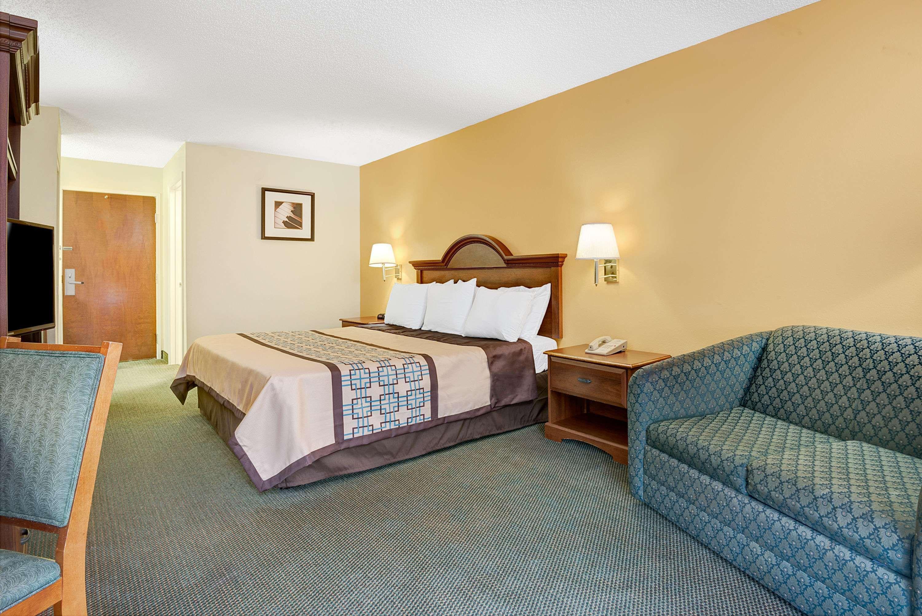 Days Inn By Wyndham Burlington East Haw River Exterior foto